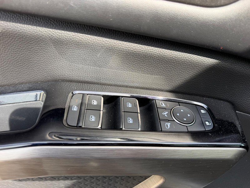 Used 2023 Nissan Pathfinder Platinum AWD/4WD image 20