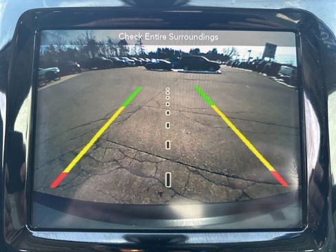 Used 2019 Jeep Cherokee Limited w/ Trailer Tow Group image 22