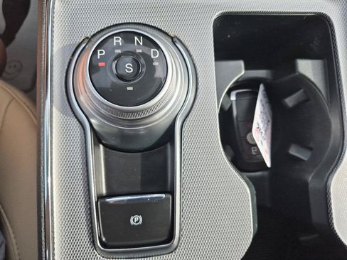 Used 2021 Ford Edge SEL AWD/4WD image 23