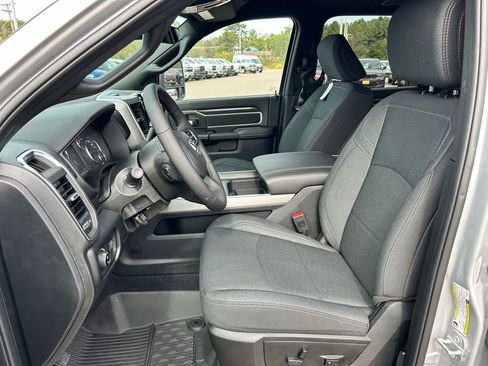 New 2026 RAM 2500 Big Horn AWD/4WD image 10