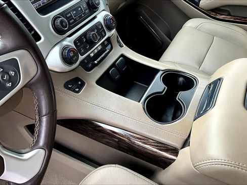 Used 2020 GMC Yukon SLT w/ Open Road Package image 16