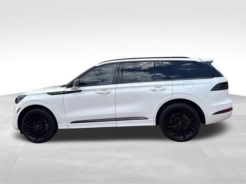 Certified 2023 Lincoln Aviator Reserve w/ Equipment Group 201A AWD/4WD image 6