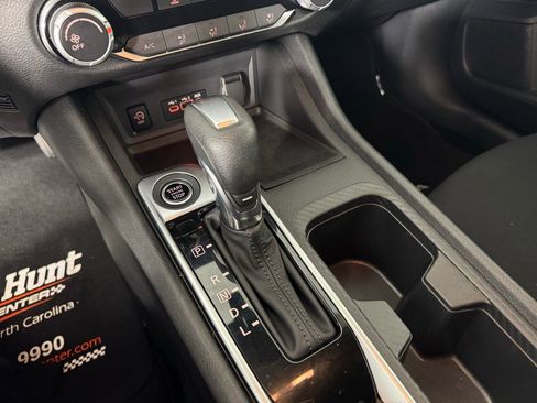 Used 2024 Nissan Sentra SV image 19