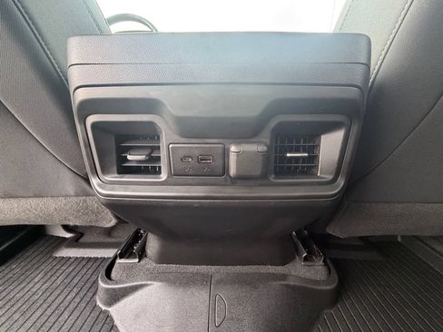 Used 2022 Chevrolet Silverado 1500 RST w/ LPO, Blackout Package AWD/4WD image 7