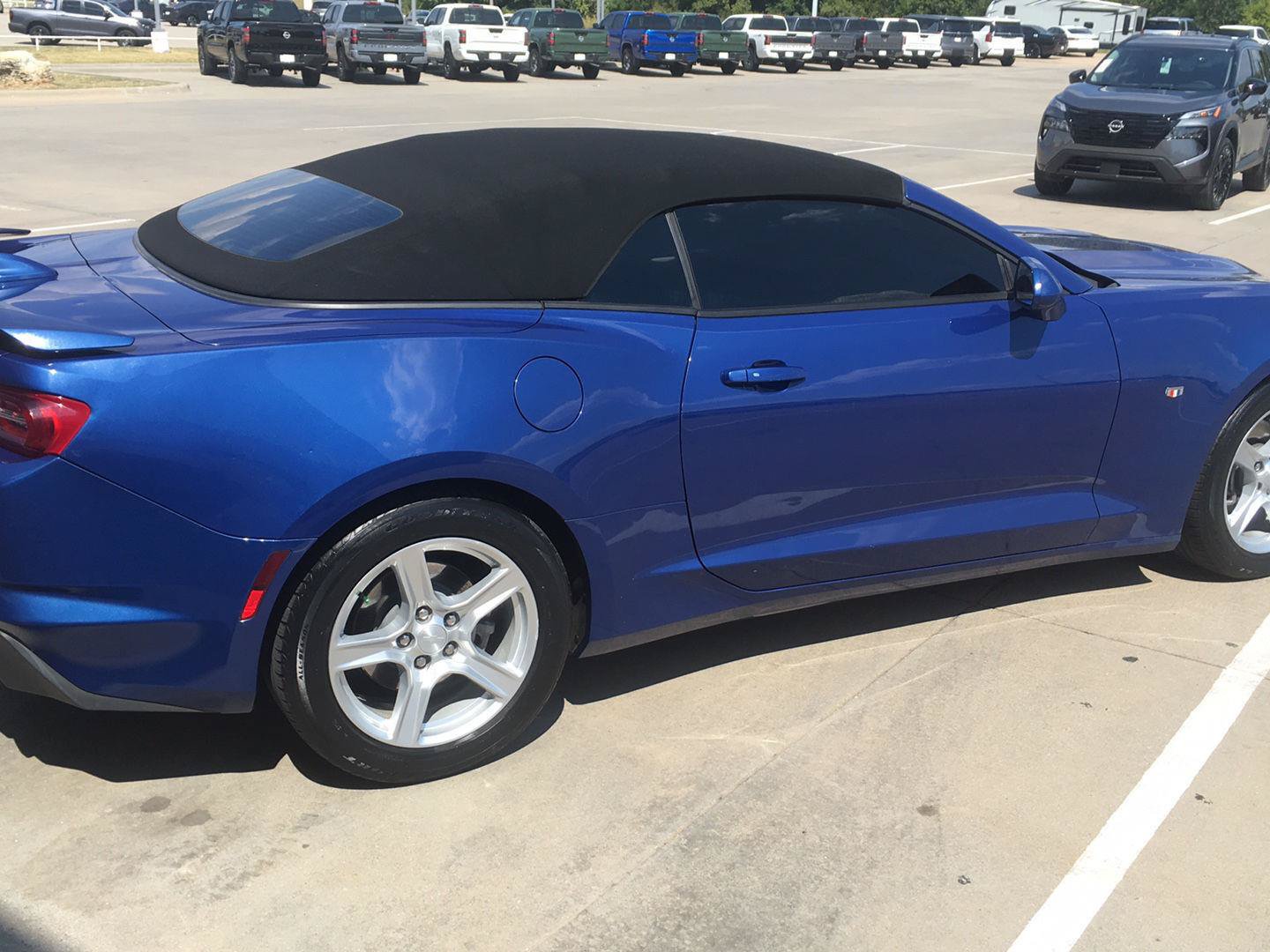Used 2023 Chevrolet Camaro LT RWD image 10