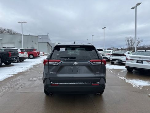 Used 2025 Toyota RAV4 XLE image 9