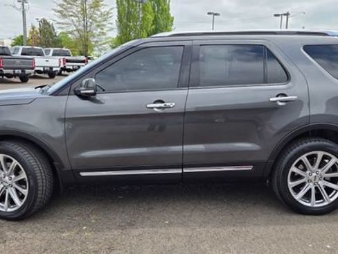 Used 2016 Ford Explorer Limited AWD/4WD image 10