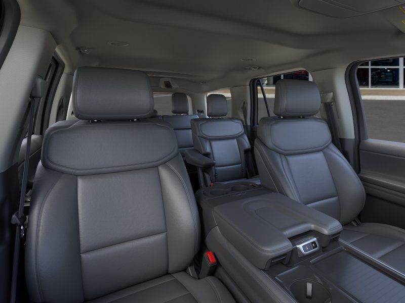 Used 2026 Ford Expedition Active AWD/4WD image 11