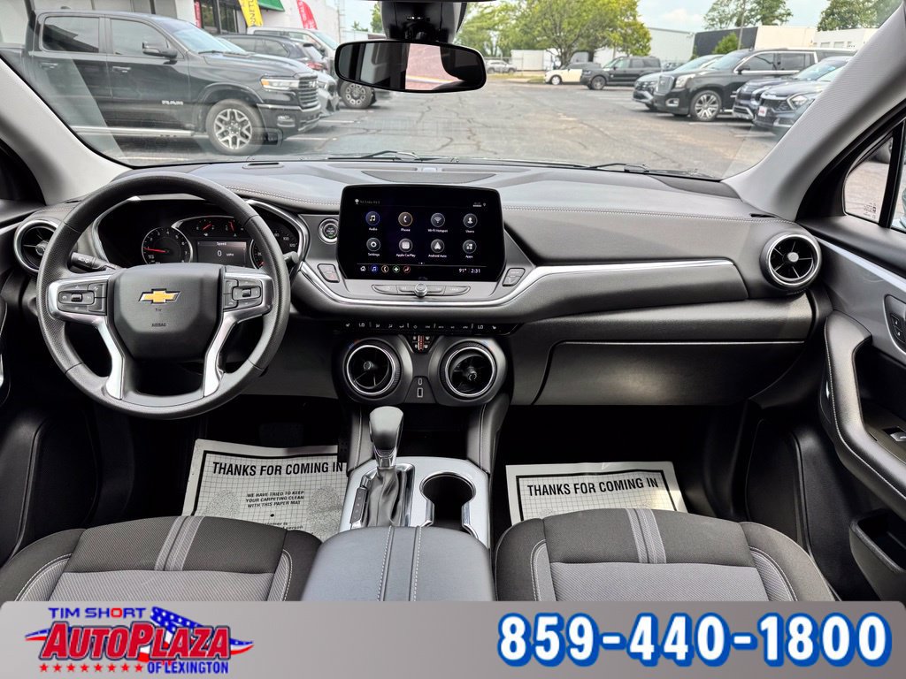 Used 2025 Chevrolet Blazer LT AWD/4WD image 32