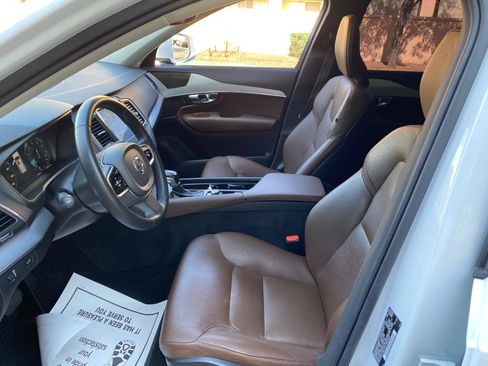 Used 2019 Volvo XC90 T5 Momentum AWD/4WD image 32