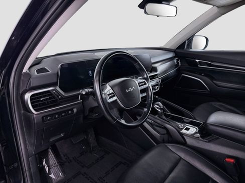 Used 2025 Kia Telluride S FWD image 23