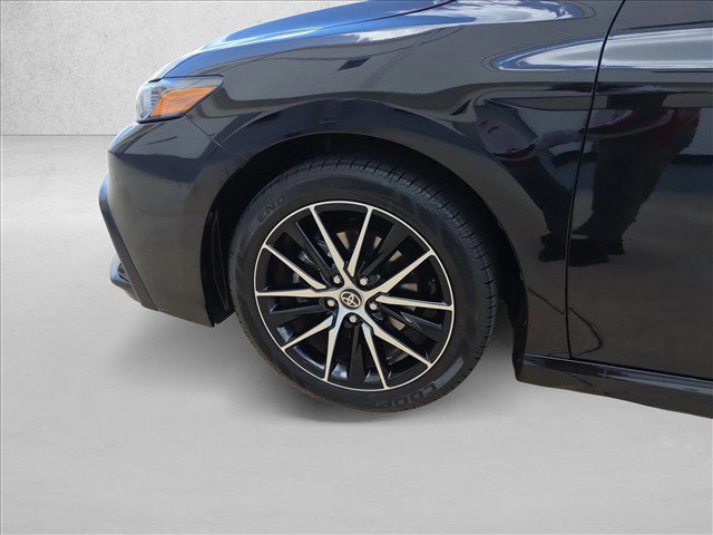 Used 2024 Toyota Camry SE w/ Cold Weather Package FWD image 24