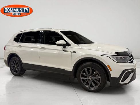 Used 2023 Volkswagen Tiguan SE AWD/4WD image 47