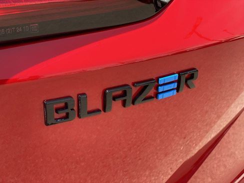 Used 2024 Chevrolet Blazer EV RS image 31
