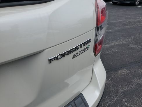 Used 2015 Subaru Forester 2.5i Premium w/ All-Weather Package AWD/4WD image 7