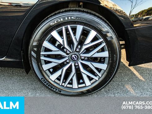 Used 2024 Nissan Altima 2.5 SV image 15