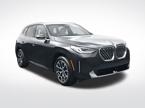 New 2026 BMW X3 xDrive30 w/ Premium Package image 2