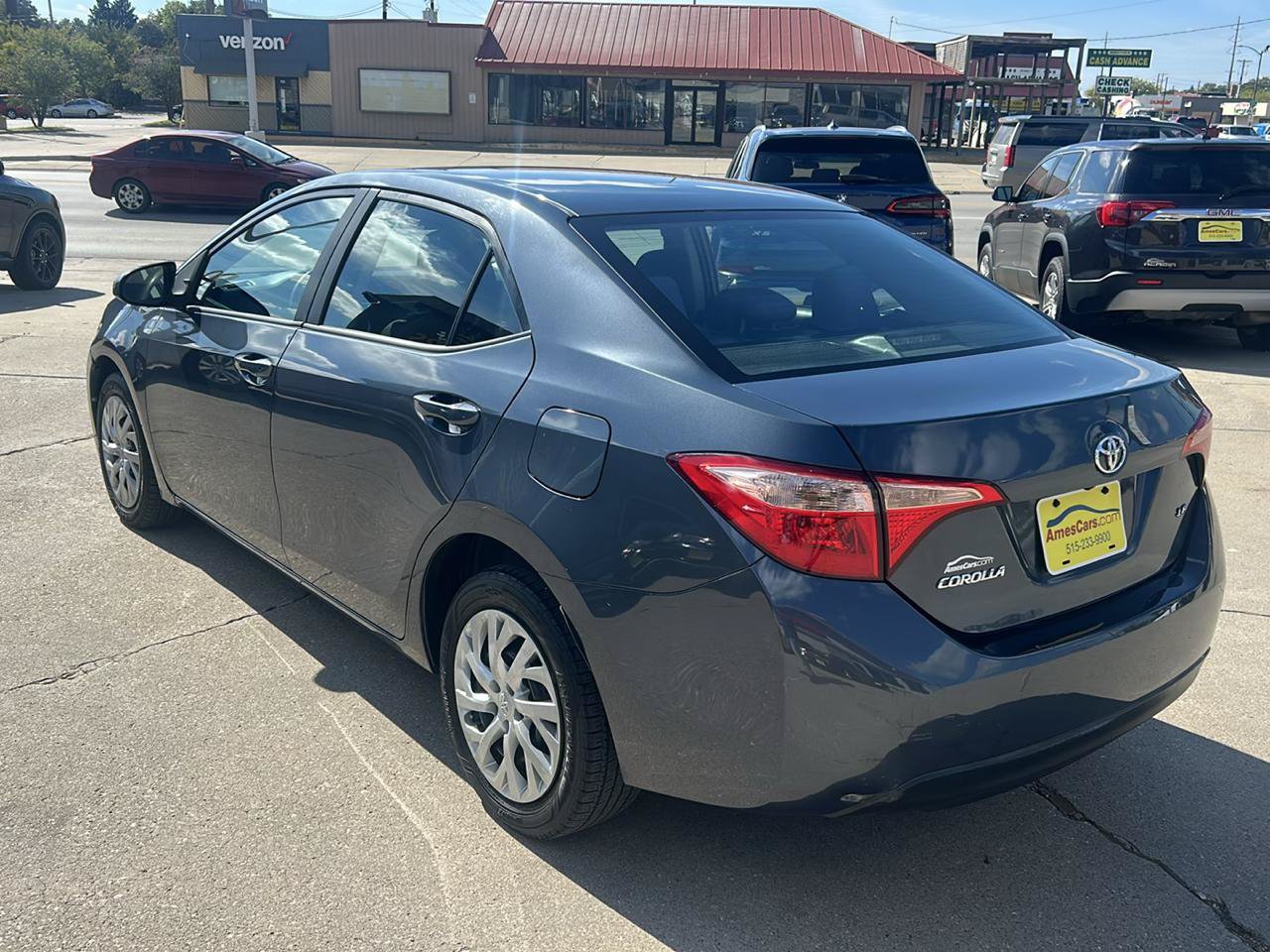 Used 2017 Toyota Corolla LE FWD image 5