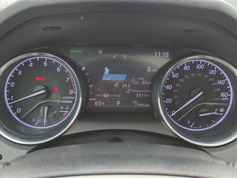 Used 2019 Toyota Camry XLE FWD image 11