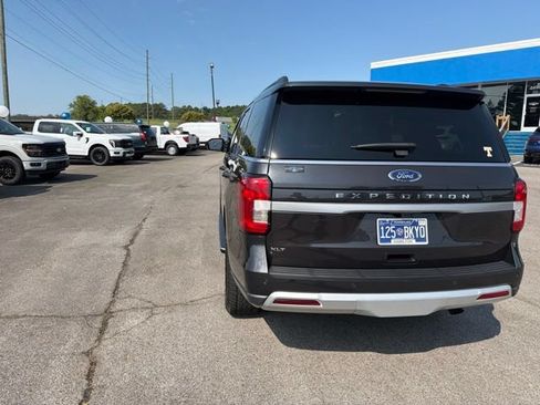 Used 2023 Ford Expedition XLT RWD image 30