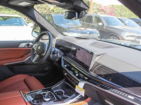 New 2026 BMW X7 M60i AWD/4WD image 15