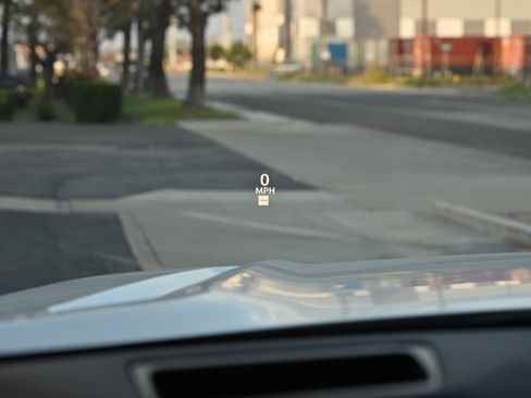 Used 2021 Cadillac Escalade Premium Luxury image 54