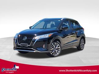 Used 2021 Nissan Kicks SV image 1