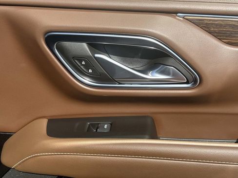 Used 2022 Chevrolet Tahoe High Country image 16