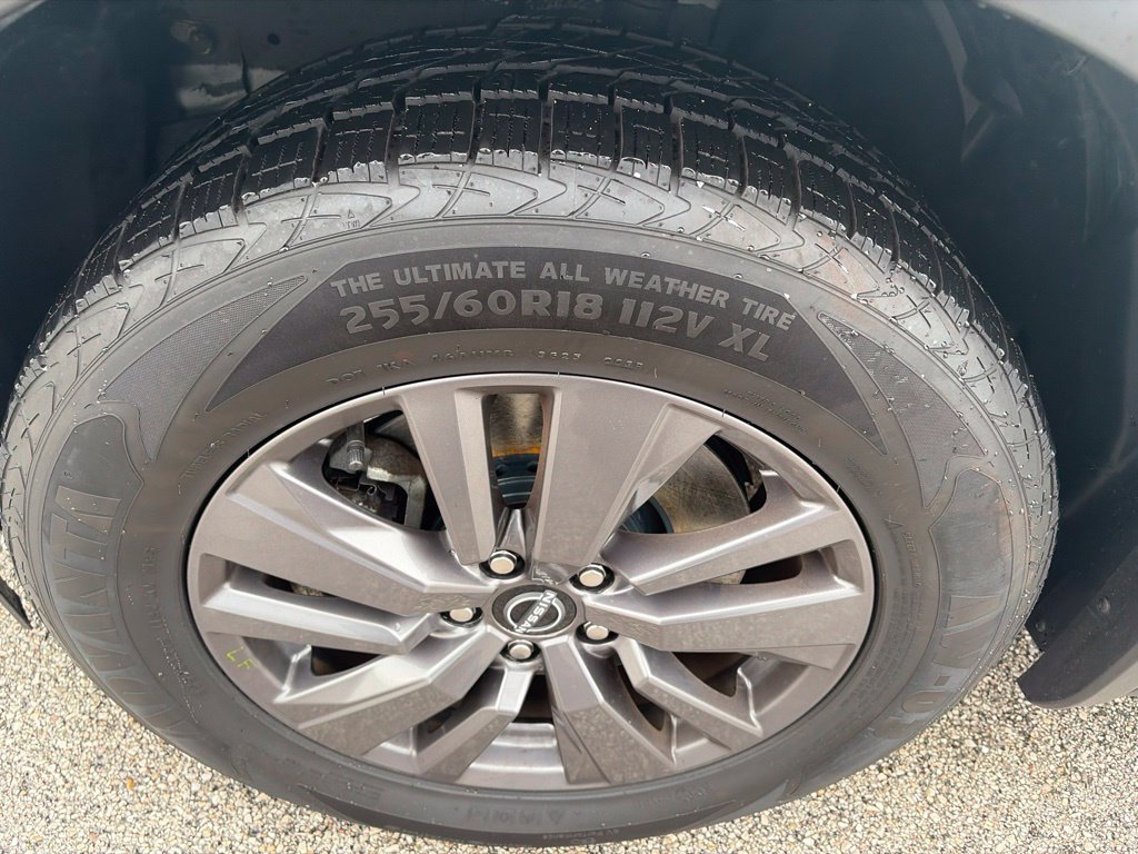 Used 2022 Nissan Pathfinder SV FWD image 33