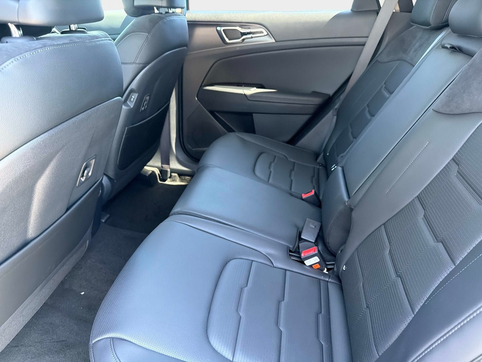 New 2027 Kia Sportage SX FWD image 11