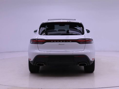 Used 2025 Porsche Macan image 7