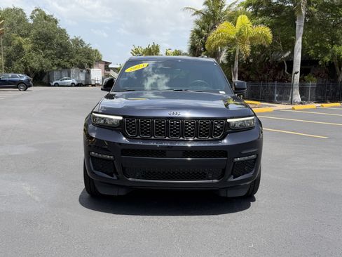 Used 2024 Jeep Grand Cherokee L Summit AWD/4WD image 9