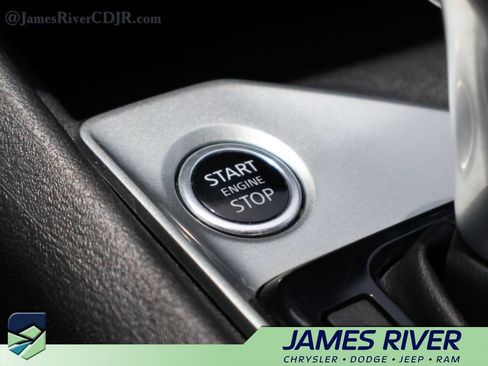 Used 2025 Nissan Altima 2.5 SV FWD image 31