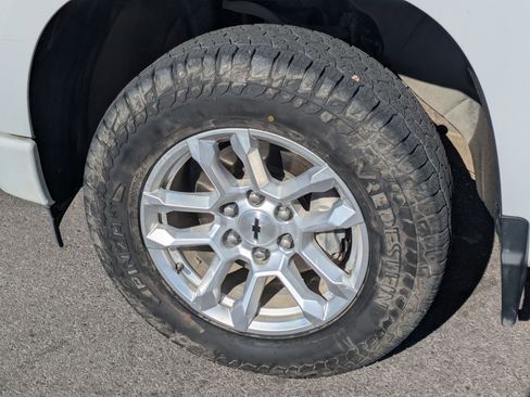Used 2023 Chevrolet Silverado 1500 RST AWD/4WD image 14