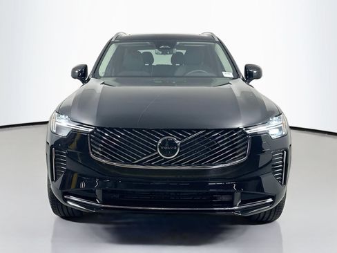 New 2026 Volvo XC90 B5 Plus w/ Protection Package Premier AWD/4WD image 2