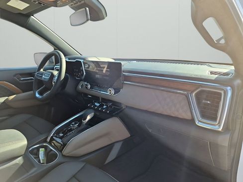New 2026 GMC Canyon Denali AWD/4WD image 16