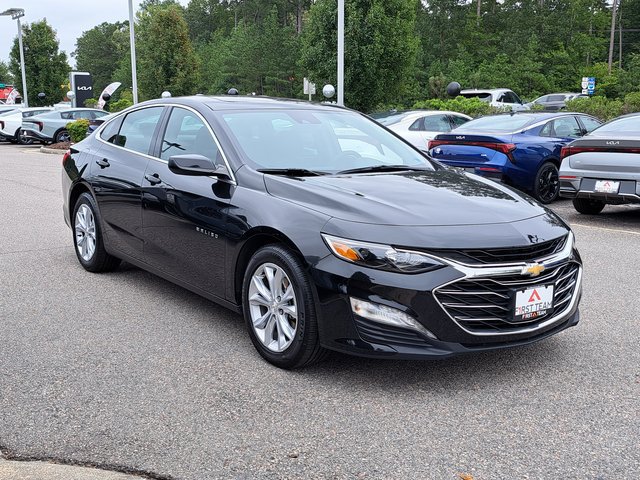 Used 2024 Chevrolet Malibu LT FWD image 4
