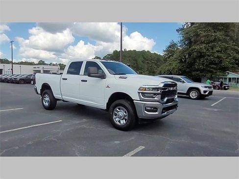 New 2026 RAM 2500 Tradesman w/ Chrome Appearance Group image 39