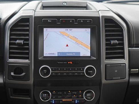 Used 2021 Ford Expedition Platinum RWD image 19