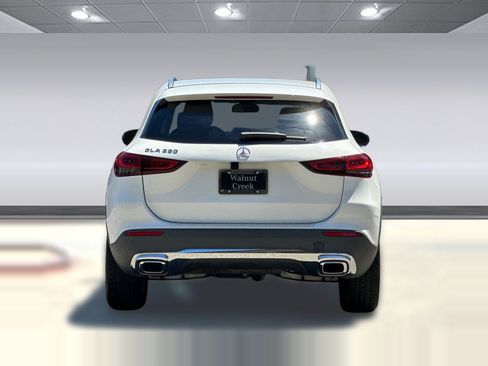 Used 2021 Mercedes-Benz GLA 250 image 9