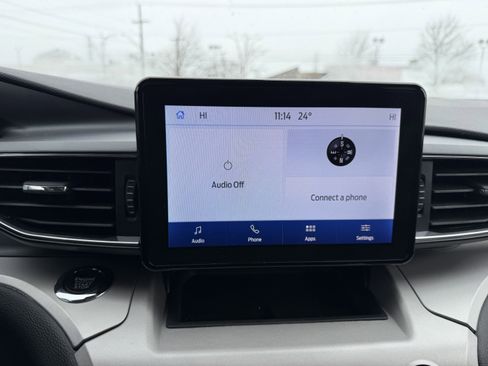 Used 2023 Ford Explorer XLT w/ Equipment Group 202A image 17