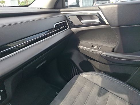 Used 2023 Mitsubishi Outlander SE AWD/4WD image 31