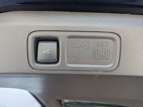 Certified 2024 Lincoln Navigator L Reserve AWD/4WD image 15