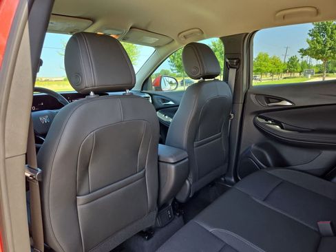 Used 2024 Buick Encore GX Preferred w/ Advanced Technology Package FWD image 16