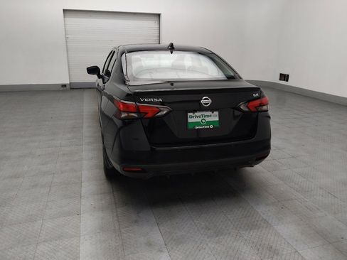 Used 2022 Nissan Versa SR image 6