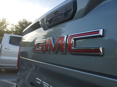 Used 2024 GMC Sierra 1500 Denali w/ Denali Reserve Package AWD/4WD image 6