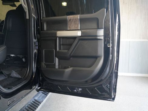Used 2019 Ford F250 Lariat w/ Lariat Ultimate Package AWD/4WD image 38