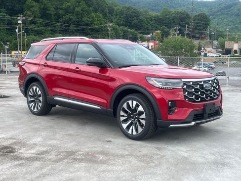 New 2026 Ford Explorer Platinum w/ LUX Leather Package AWD/4WD image 1