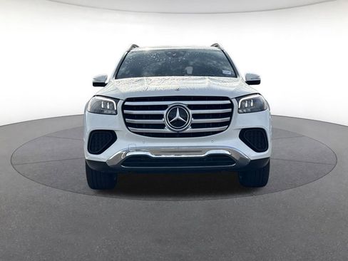 Used 2024 Mercedes-Benz GLS 450 4MATIC image 8