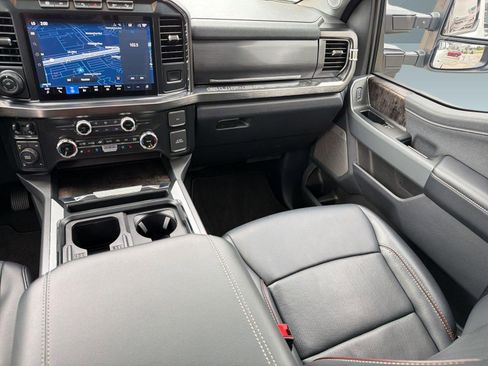 Used 2024 Ford F250 Lariat w/ Lariat Ultimate Package AWD/4WD image 27